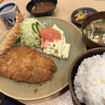 二代目かつみや - 上みそ定食にエビフライをトッピングで2,480円