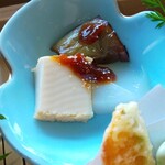 遊の丘 - 十割蕎麦、箸休め付の副菜(里芋と揚げ茄子の味噌田楽)(R1.10.5撮影)