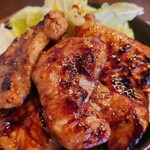 豚焼き 田 - 豚あばら肉を特製味噌ダレでじっくりと焼き上げました♪