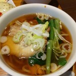 ニューちゃいな - プチランチの選べるミニ麺の醤油麺(R1.10.8撮影)
