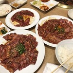 焼肉・海鮮 山水苑 - 