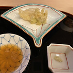 山玄茶 - 蕗のとうとたらの白子の天ぷら