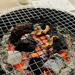 元祖ホルモン脇田屋 - ホホ肉(ハラミ)･上ミノ