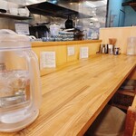 中華そば きなり - 広いカウンター