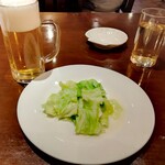 唐華 - お疲れ乾杯セットの生ビールとゆでキャベツ