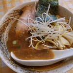 あやめ - 濃厚醤油ラーメン