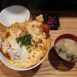 とんかつ めし処 長屋 - カツ丼（あたま大盛）