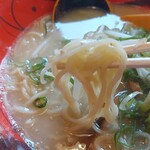 げんこつ - げんこつラーメンの麺