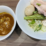 kurokuma食堂 - [限定]豚骨魚介のトマトつけ麺(細麺)＋鶏チャーシュー