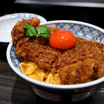 #カツ丼は人を幸せにする - 料理写真:極上 東京エックス@税込2,900円+黄身のせ@税込100円