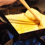 Kando koro - だし巻き玉子はご注文頂いてから焼いてます。
