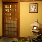 Tsukasa - 入口の暖簾をくぐると、趣のある玄関がございます。