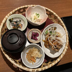 ご飯ととろろ とろ麦 - おー、そっちの方が色々あっていい感じだな。