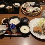 ご飯ととろろ とろ麦 - 私のロースカツとからあげ