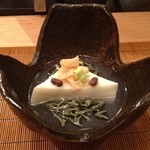 Ebisukuroiwa - ★6.5　水無月豆腐