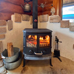 ロッキーガーデン - 内観 薪ストーブが暖かい♪