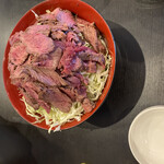 sute-kiandohamba-guhausunikujou - ステーキ丼山盛り