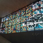 PAUL - 新橋駅「クジャクの綺麗なステンドグラス」