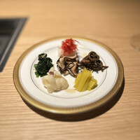 TANAKA YAKINIKU RESTAURANTE - ナムル盛り合わせ