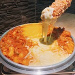 サムギョプサルと韓国料理 TUTUMU38 - ホットグdeチーズタッカルビ