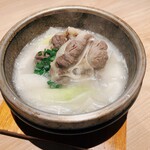 サムギョプサルと韓国料理 TUTUMU38 - ソルロンタン