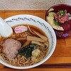 Kadono Meshiya Kaisen Shokudou - かどのめし屋 足立市場店 八戸らーめんとミニ丼セット 税込1,100円 まぐろ丼をシャリ少な目で