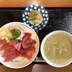 田中水産 - ・丼 月(赤身、バチ中トロ、ネギトロ) 1,780円/税込
・とん汁 (小) に変更 +200円/税込