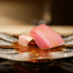 膳処末富 - 踏み込む食感から甘さが引き出され、タレと交わる身の旨み、そして薫香が融合されて旨さの極地へ！  降りてくるソースと咀嚼で溢れる甘みが一致し、堪らない味を生む！ 当然のことながら余韻も素晴らしい！めっちゃ美味しい！