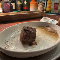 カルネジーオ イースト - 