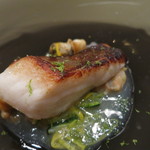 エクアトゥール - 25年6月　マナガツオ　塩麹のマリネ　ツブ貝・浅利のソース