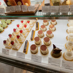 Patisserie Ravi,e relier - 