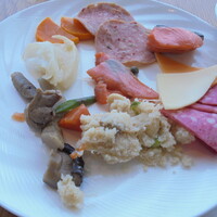 スカイグリルブッフェGOCOCU - 料理を盛り付け