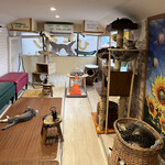 保護猫カフェ ひだまり号 - お猫様の居住エリア