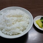大衆食堂 万福 - めし(中)・漬物
