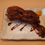 Yui An - ●肉食セット　＋800円
                      （当店自慢のスペアリブ）
                      ▶肉食セット　＋800円
                      ○当店自慢のスペアリブ
                      骨に箸を付けるとスルンっと骨から
                      肉が落ちてしまう程、よく煮込まれている。