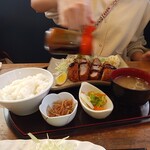 レストラン蘭  - トンカツ定食