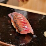 Shimbashi Sushi Seishin - 鯵は鹿児島出水