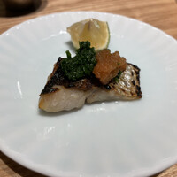 焼うおいし川  六本木凛華楼 - クエ