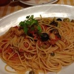 Mamma pasta - ツナとオリーブのトマトソース