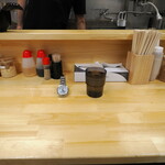 ラーメン 三亀 - 卓上