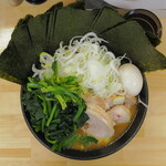 ラーメン 三亀 - 特三亀ラーメン＋ネギ