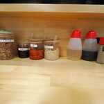 ラーメン 三亀 - 薬味