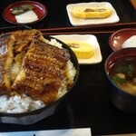 炭火焼うなぎ 東山物産 - 