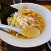 Mori Shouten - 黄金の中華ぞば 900円
                
                黄金ビジュアルの清湯スープ‼
                物凄い!うま味とコクと香り
                鶏～豚のうま味が連続してやってくる
                脂が控えめなのに、このコク深さは⁉
                兎に角、美味しいスープです。