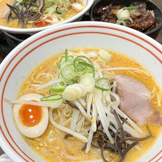 旭川らーめん かかし_1