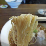 ラーメンZ - 醤油ラーメンの麺