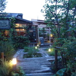 ボータン - 素晴らしい夕暮れの佇まい