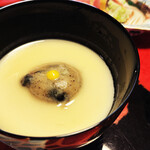 美山荘 - 黒豆の豆腐の白味噌椀