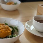 ジャム&カフェ TamJam - 料理写真:かぼちゃサラダとココア