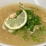 豚白湯創作麺処 友池 - 